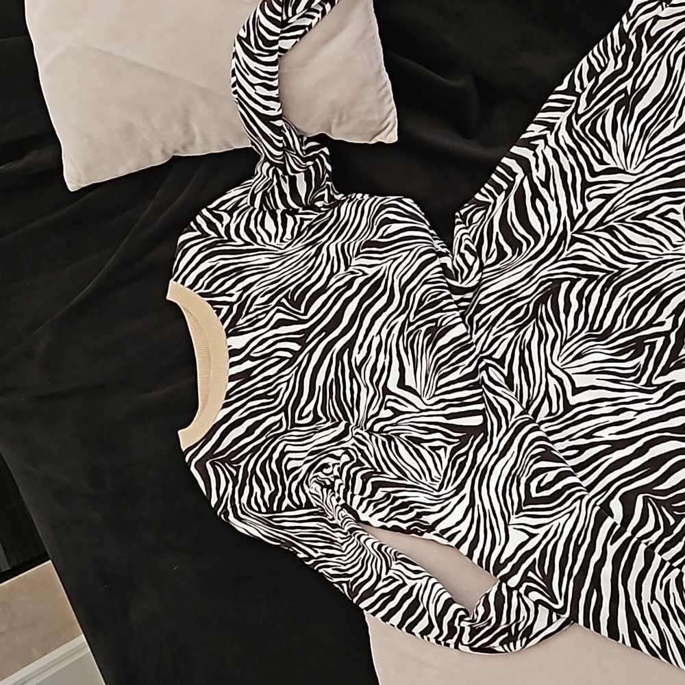 Michael Kors Zebra Print Sweater Dress Size Medium M A-Line
